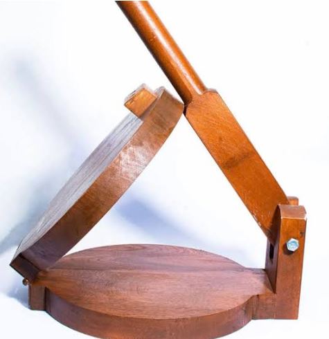 Wooden Roti Maker – Traditional Manual Chapati Press